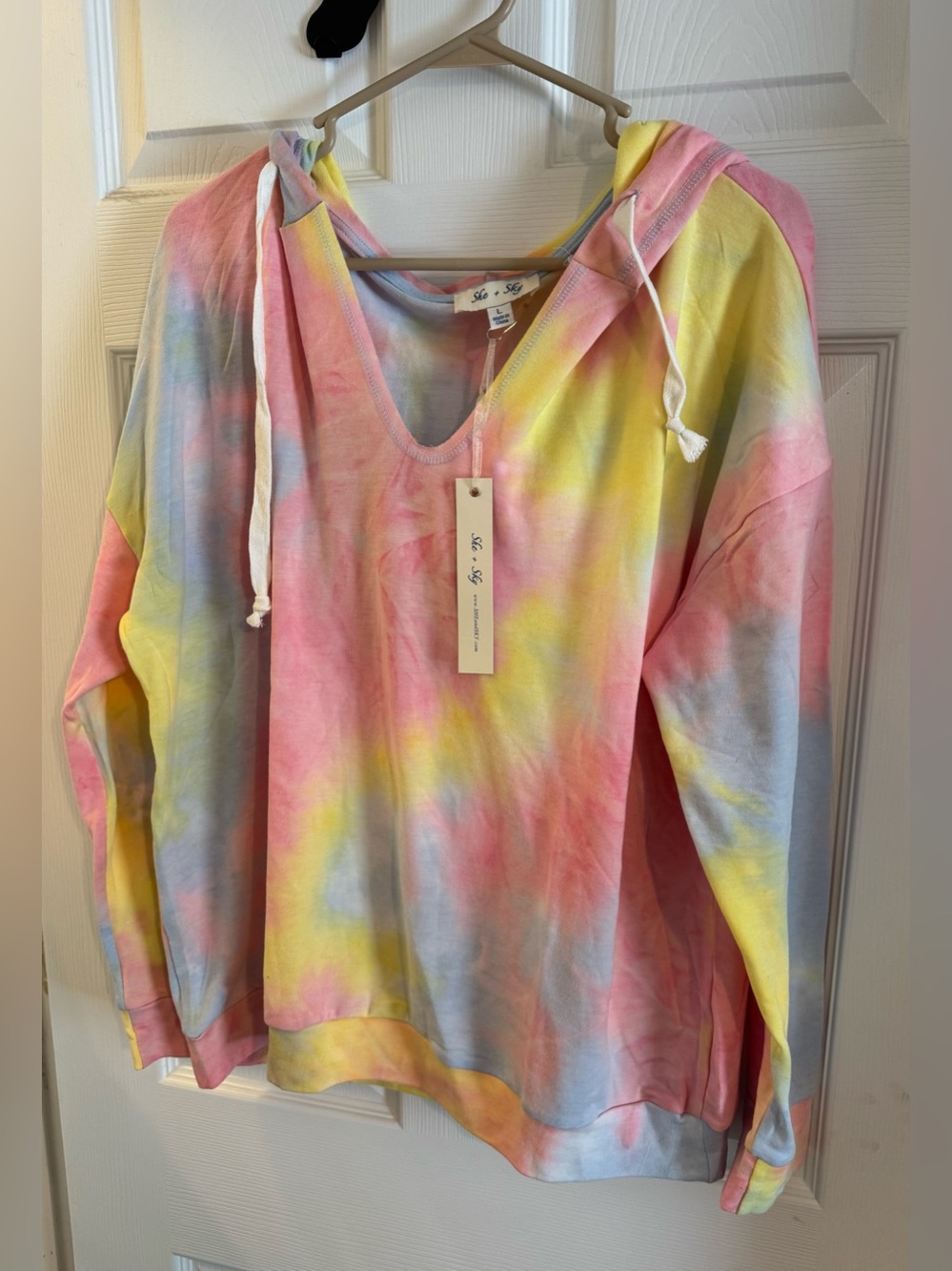 She + Sky Pastel Tie-Dye V-Neck Hoodie in Pink, Yellow & Blue